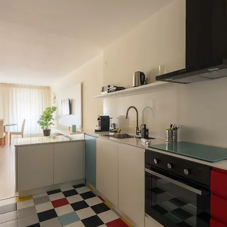 Classic, Modern With A Splash Of Glam Av. Liberdade
