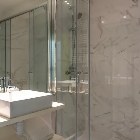 Classic, Modern With A Splash Of Glam Av. Liberdade Lissabon